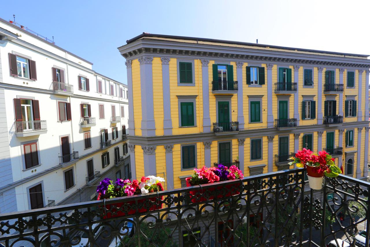 I Vicere B&B Deluxe 那不勒斯 外观 照片